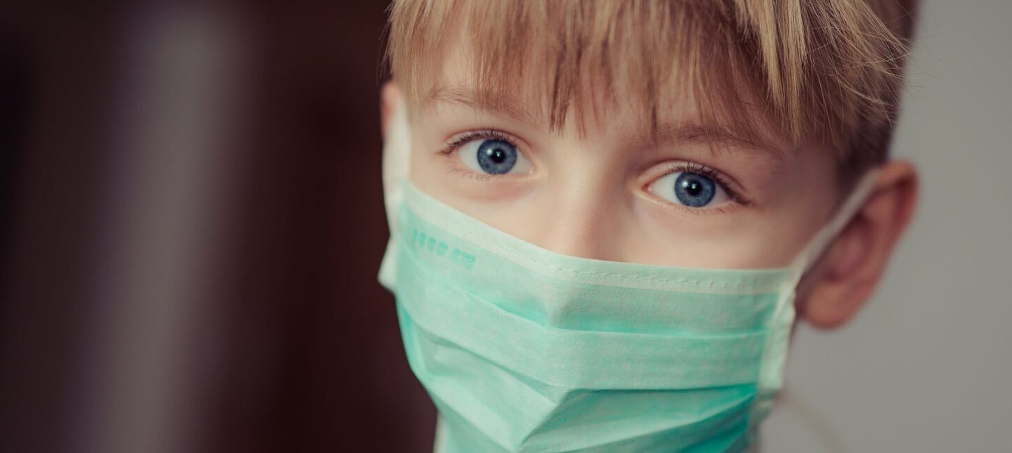 マスク　コロナウイルス